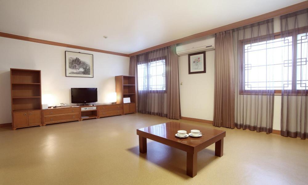 Admiral Hotel Geoje Luaran gambar